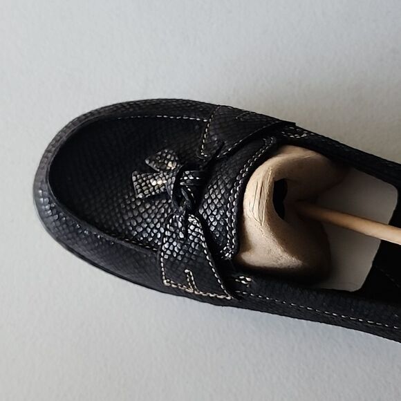 Clarks Black Snake Pattern Comfort Loafers - Picture 3 of 7